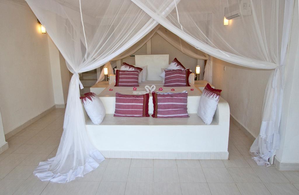 Ocean Sports Resort Watamu Room photo